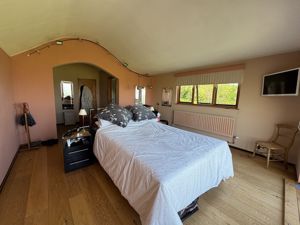 Master Bedroom- click for photo gallery